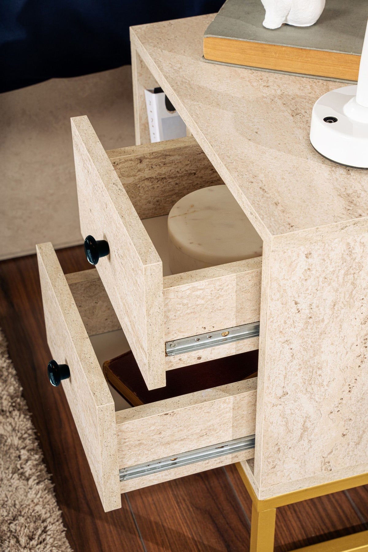 Κομοδίνο Anafiotika Travertine - Χρυσό 45x30x50 εκ. Μελαμίνης