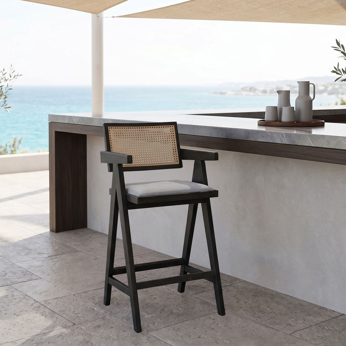 Σκαμπό bar Winslow  ξύλο rubberwood μαύρο-pvc rattan φυσικό-ύφασμα γκρι - Pakobazaar