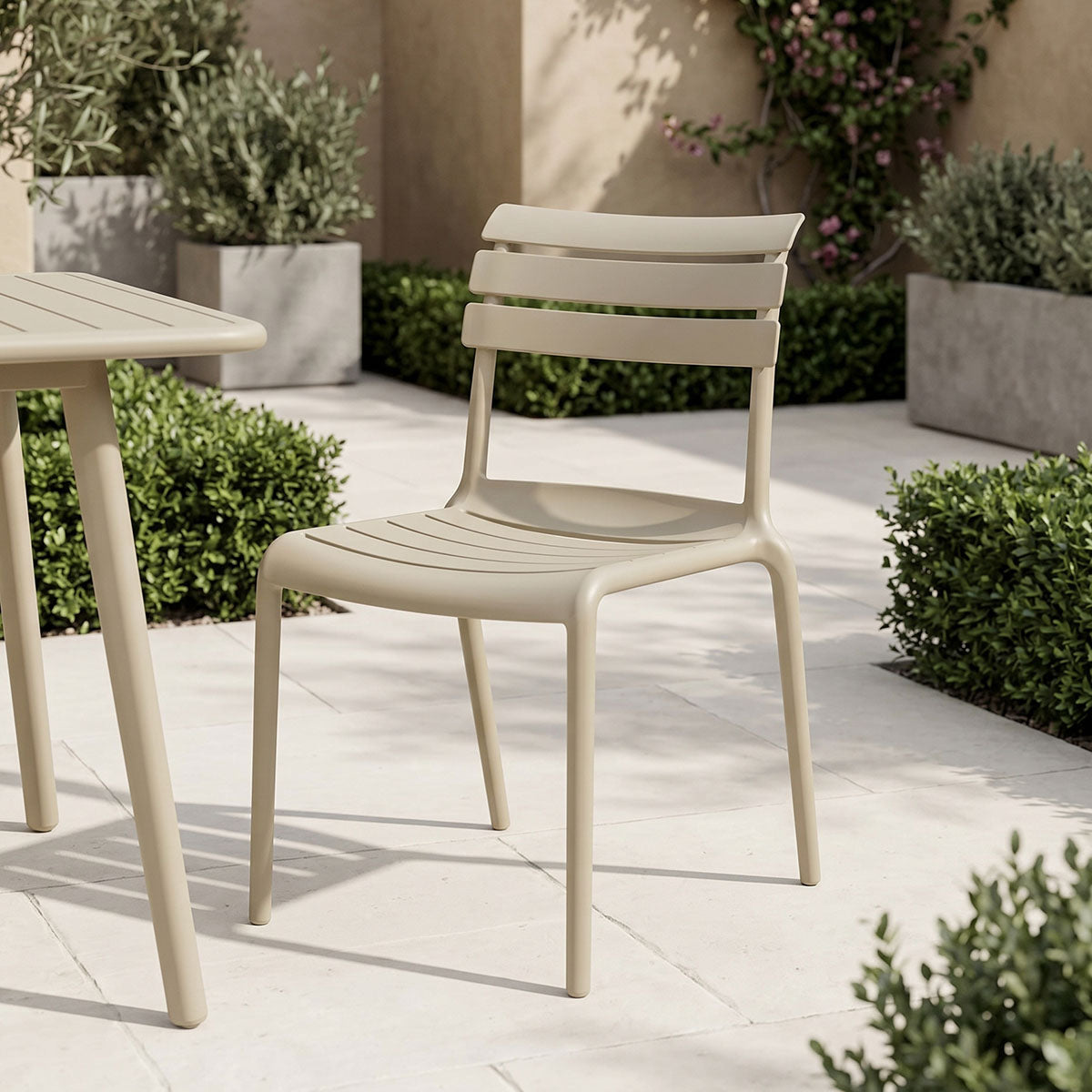 Καρέκλα Almea  στοιβαζόμενη pp cappuccino 42.5x55.5x82εκ - Pakobazaar