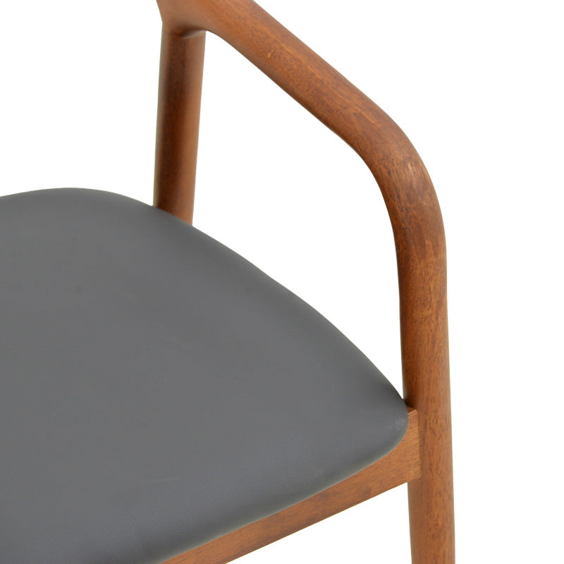 Πολυθρόνα Hogie  rubberwood καρυδί- μαύρο pu μαξιλάρι 61x60x76εκ