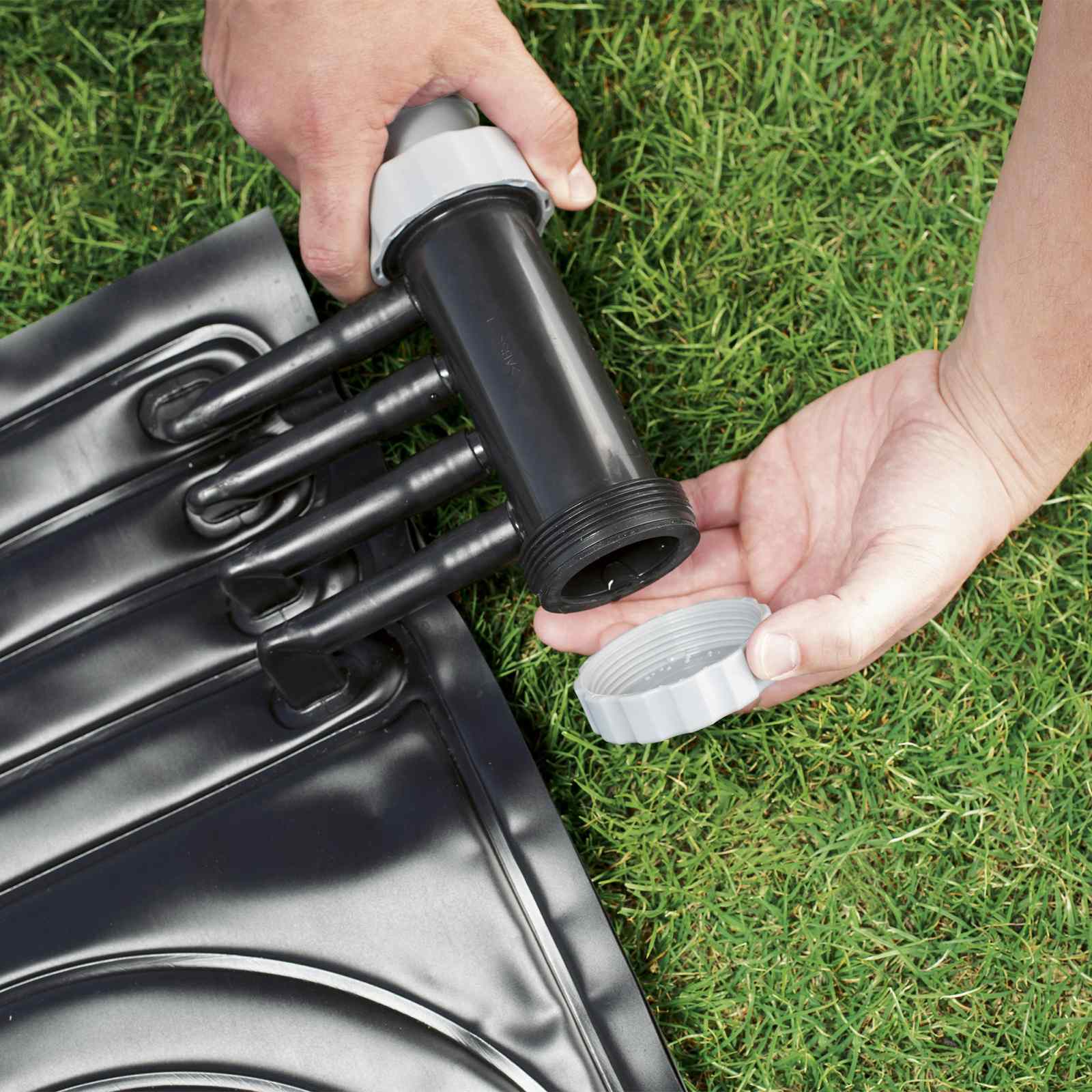 Bestway Ηλιακός Ματ Θέρμανσης Πισίνας Μαύρο 110 x 171 εκ PVC