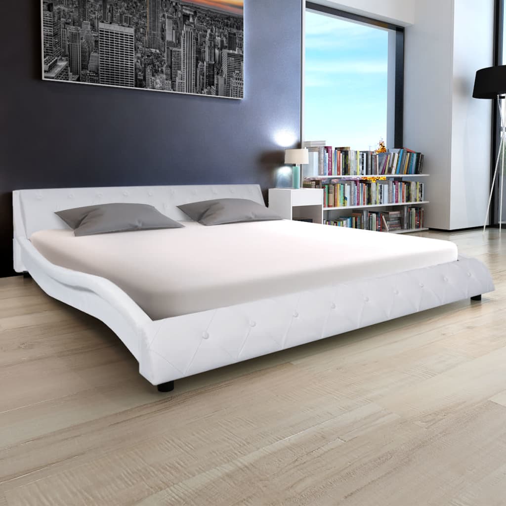 Κρεβάτι Λευκό 180 x 200 εκ. από Συνθετικό Δέρμα με Στρώμα