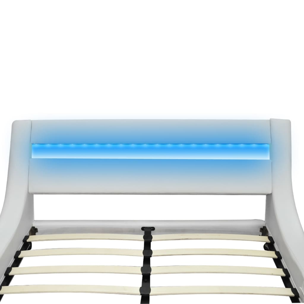 Κρεβάτι με LED Λευκό 180x200 εκ. από Συνθετικό Δέρμα με Στρώμα