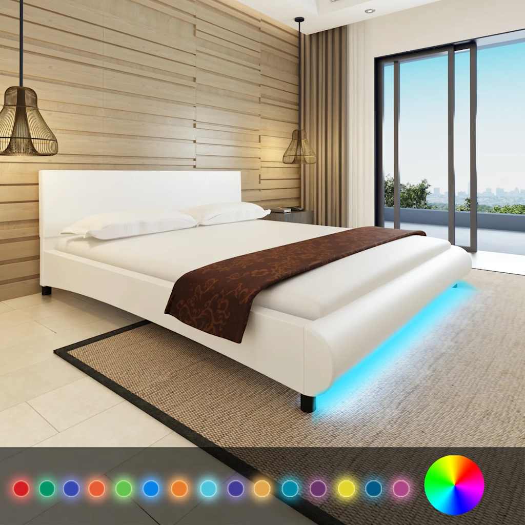 Κρεβάτι με LED Λευκό 180x200 εκ. από Συνθετικό Δέρμα με Στρώμα