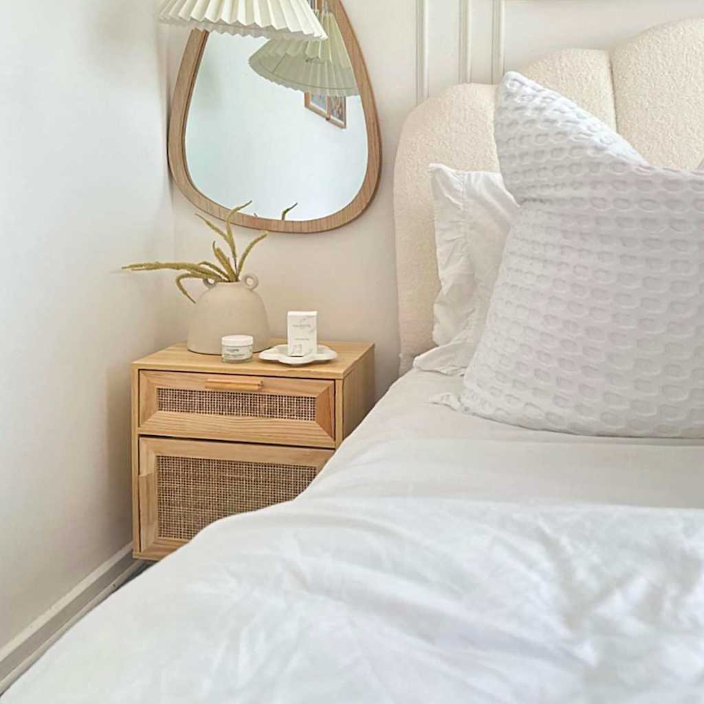 Κομοδίνα 2 τεμ. Καφέ από Μασίφ Ξύλο Πεύκου και Φυσικό Ρατάν - Pakobazaar