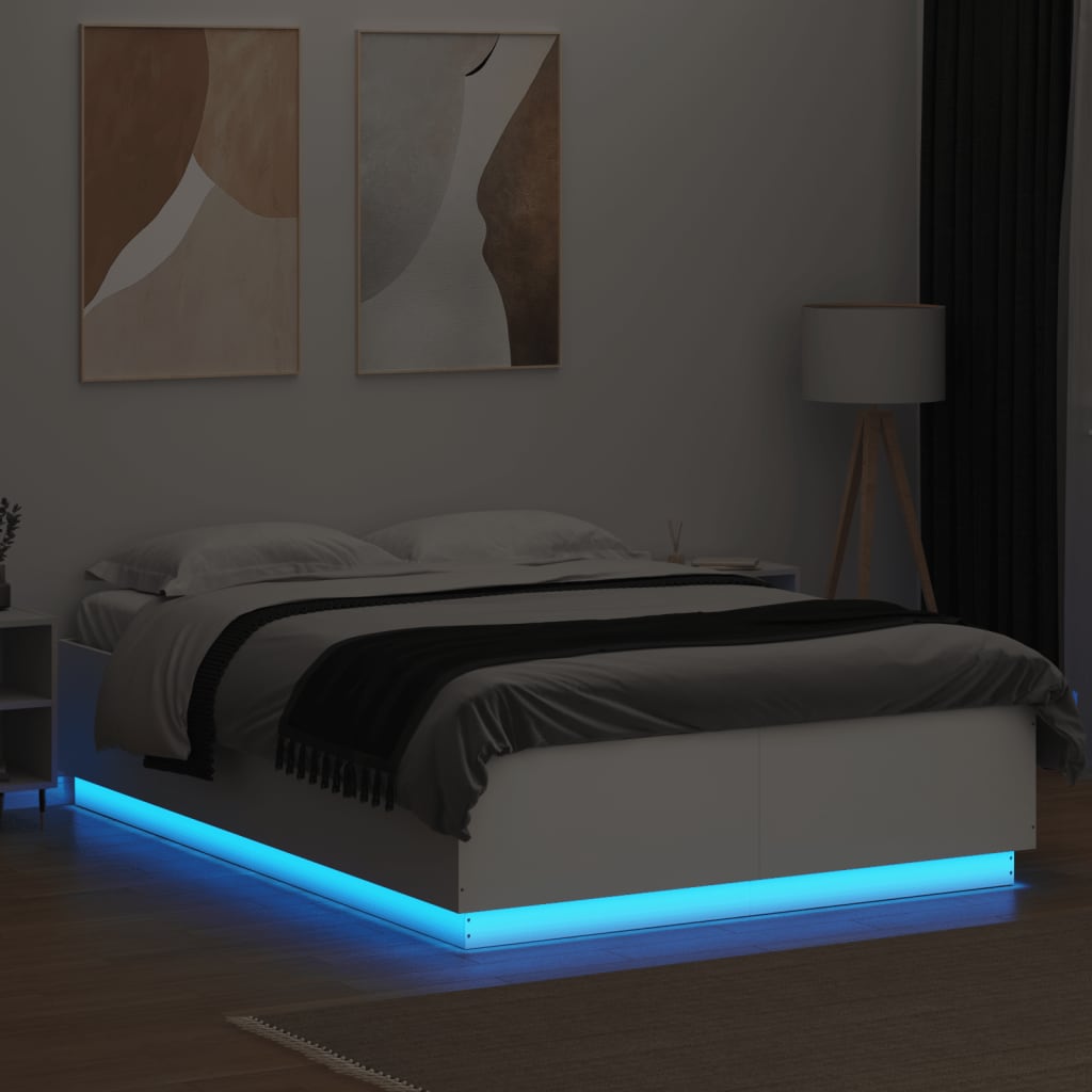 Πλαίσιο Κρεβατιού με LED Λευκό 160x200 εκ. Επεξεργ. Ξύλο