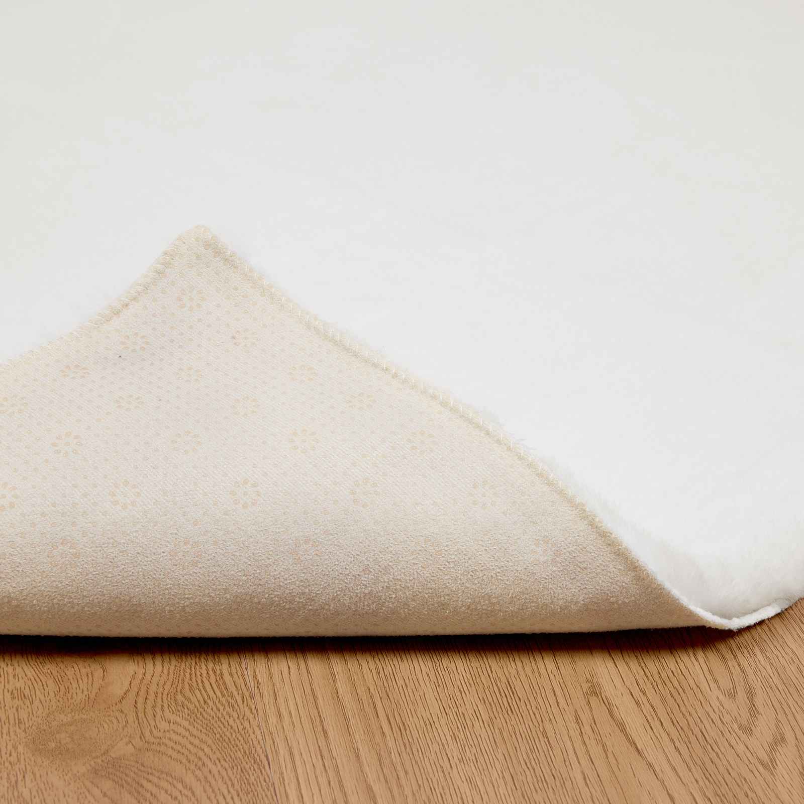 Αντιολισθητικό ψεύτικο χαλί από κουνελιού Olite Λευκό - Pakobazaar