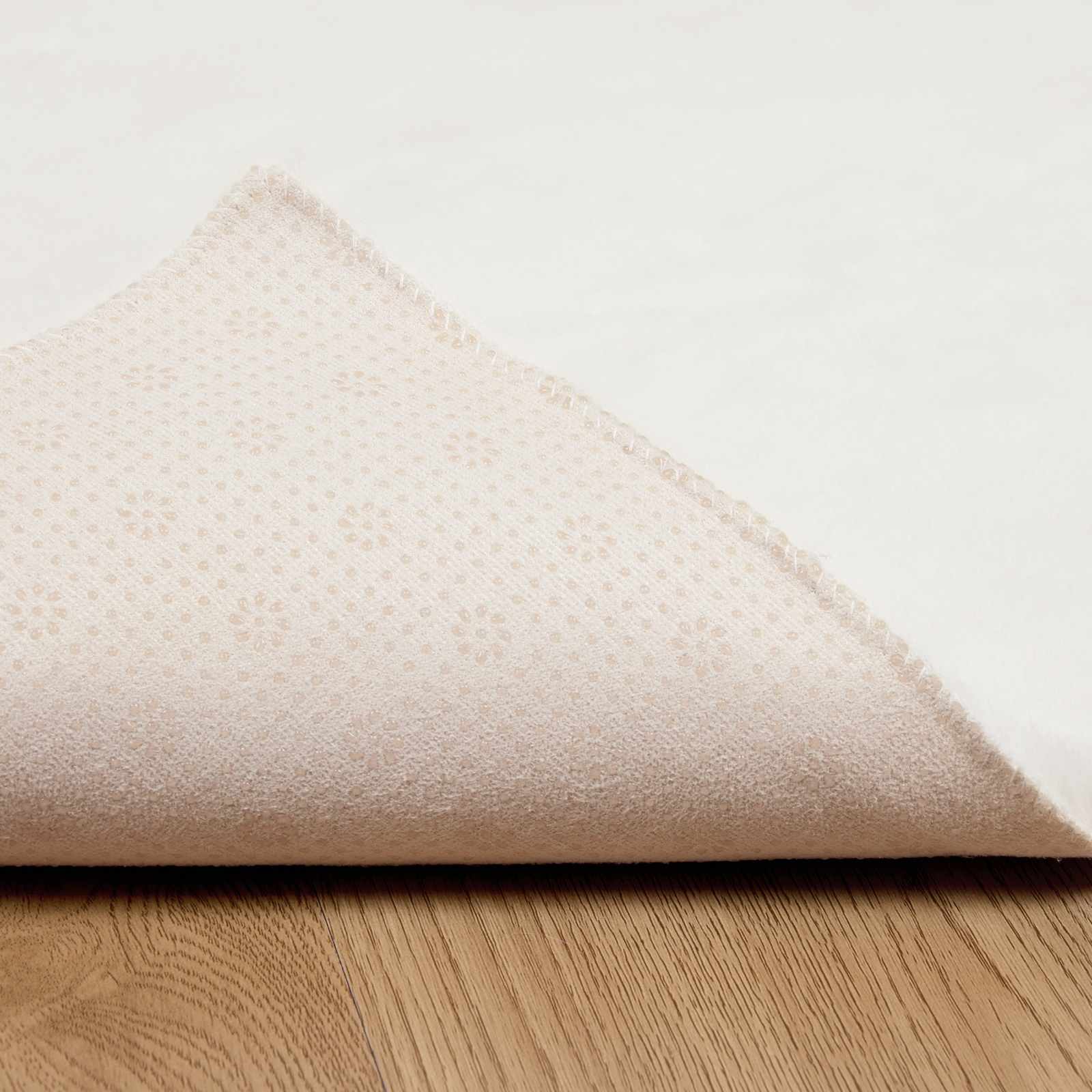 Αντιολισθητικό ψεύτικο χαλί από κουνελιού Olite Κρεμ - Pakobazaar