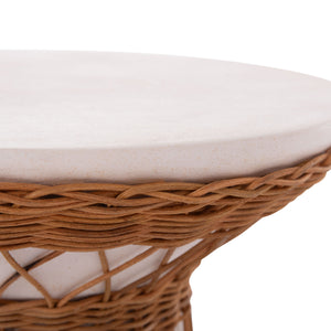 ΒΟΗΘΗΤΙΚΟ ΤΡΑΠΕΖΙ ΣΤΡΟΓΓΥΛΟ DELIA HM18167.02 FIBER CEMENT ΛΕΥΚΟ & RATTAN Φ40x45Υεκ - Pakobazaar