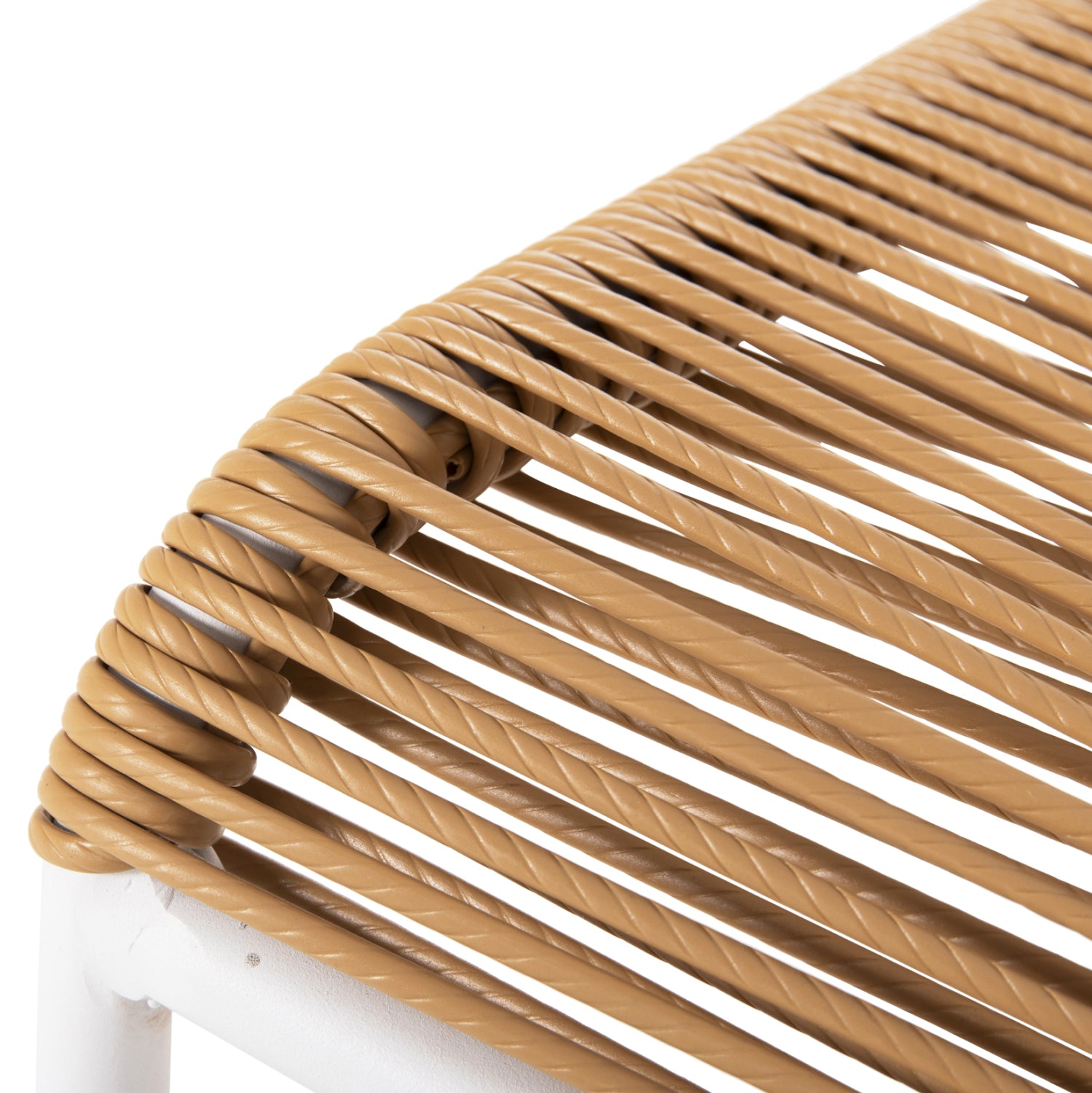ΚΑΡΕΚΛΑ SUKI HM6053.01 ΜΕΤΑΛΛO ΛΕΥΚΟ KAI ΣΥΝΘ. RATTAN ΣΕ ΦΥΣΙΚΟ 54x62x80Υεκ - Pakobazaar