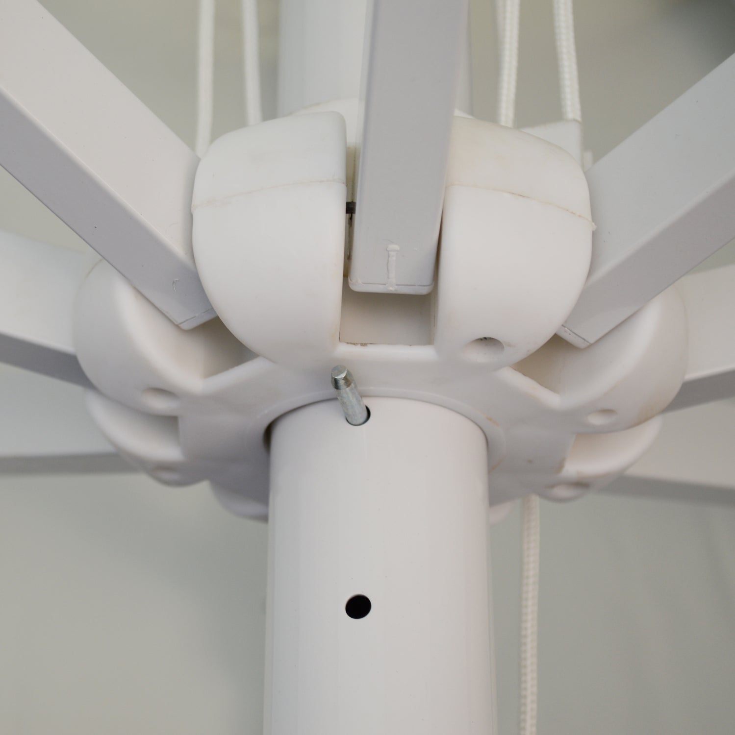 ΟΜΠΡΕΛΑ ΕΠΑΓΓΕΛΜΑΤΙΚΗ ALU 2.50Μ ΕΚΡΟΥ ΜΟΝΟΚΟΜΜΑΤΟΣ ΙΣΤΟΣ HM6005 - Pakobazaar